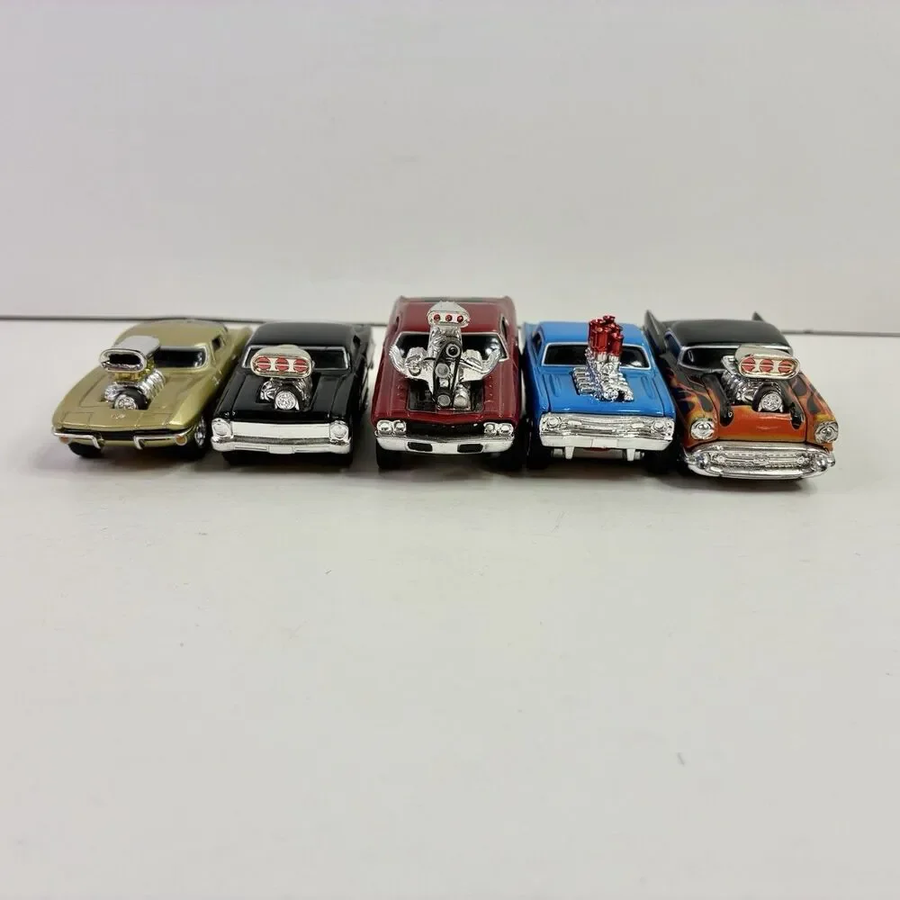Lot of 5 Funline Muscle Machines 2002 Diecast Cars HotRods 1:64 3